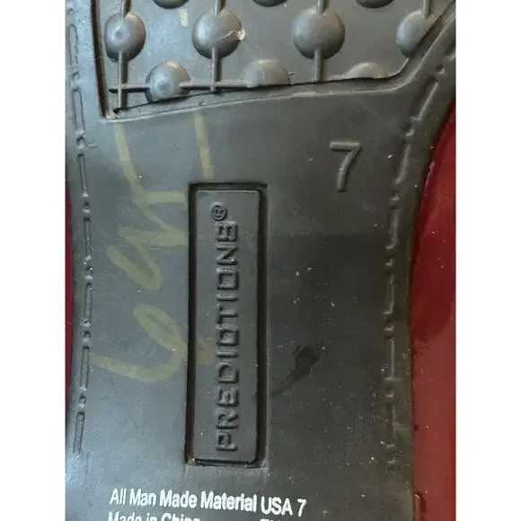 Predictions Red Shiny Mary Jane Shoes size 7 - Picture 6 of 9